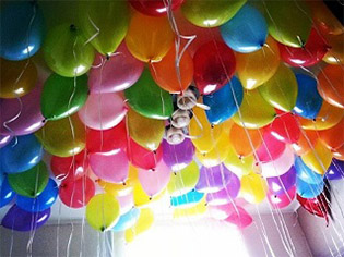 30 воздушных шаров с гелием