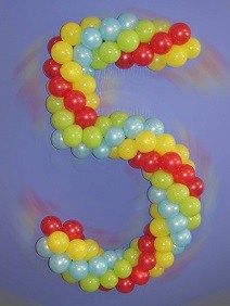 Цифра пять из шаров на детское день рождение